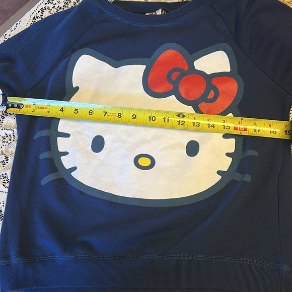 Hello Kitty Vintage crewneck Navy Blue  sweatshirt  woman’s S - Picture 6 of 7